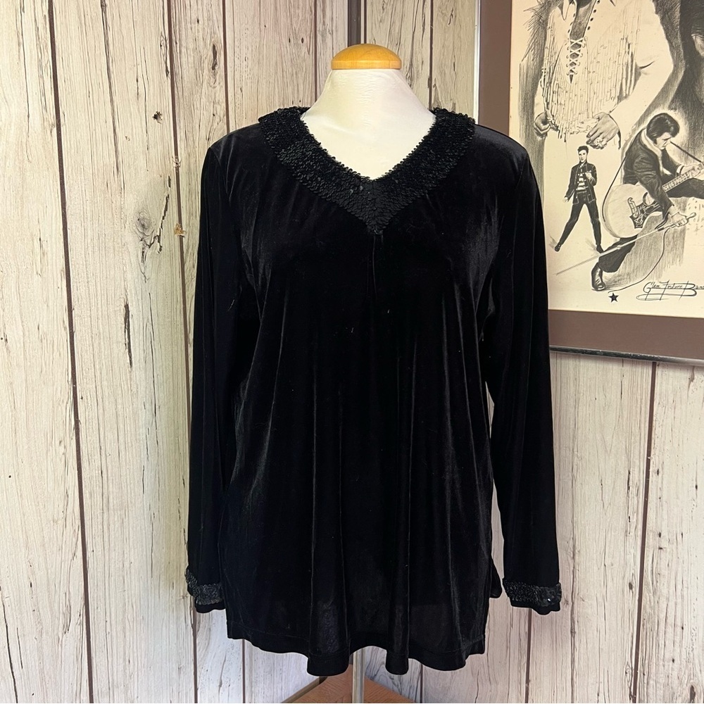Women’s Large Velour Black Lounge Top with Sequin Details - Picture 2 of 8